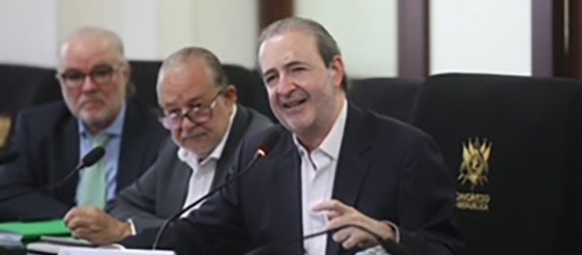 Presentación del Lic. Mario García Lara ante la Comisión de Finanzas del Congreso sobre el Presupuesto del Estado para 2023